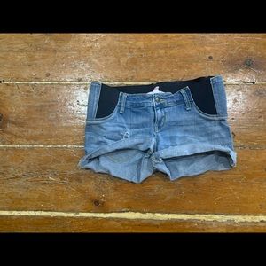 Maternity shorts